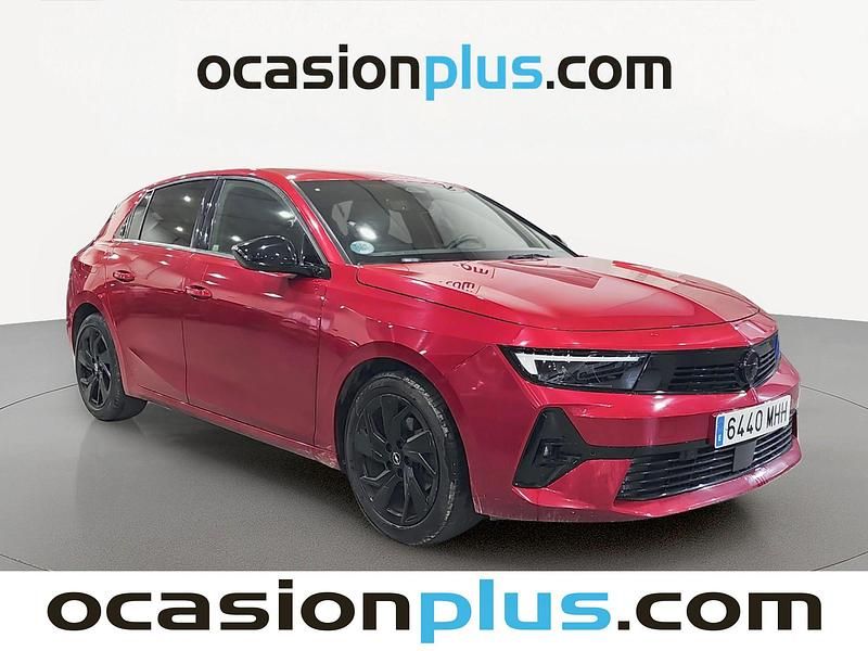 Usado Opel Astra S 131 HP (96 kW) 2023 Vermelho Citadino