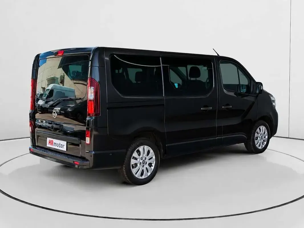 Usado Nissan Primastar Acenta 150 CV (110 kW) 2025 Negro Monovolumen