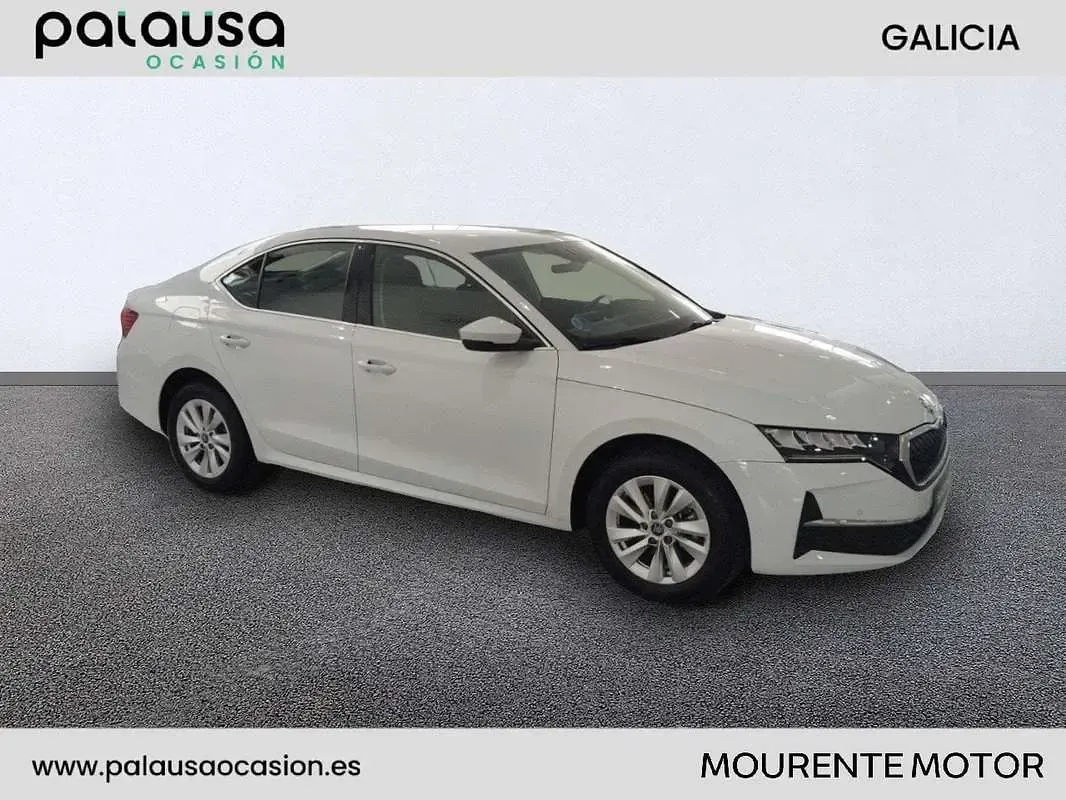 Usado Skoda Octavia Selection 150 CV (110 kW) 2025 Blanco Utilitario