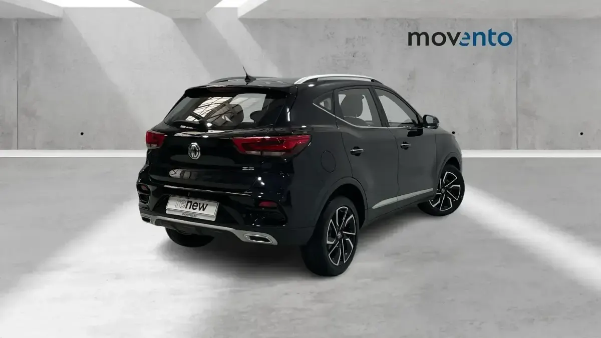 Usado MG ZS Luxury 106 CV (77 kW) 2023 Negro SUV