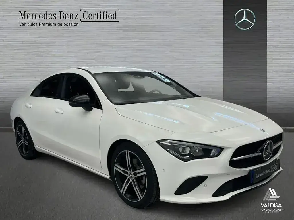 Usado Mercedes CLA200 Progressive 150 CV (110 kW) 2022 Blanco Berlina