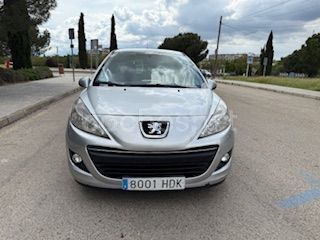 Gris / plata Usado 2012 Peugeot 207 Active Berlina | 2999 € (Precio justo) - Imagen 1/4