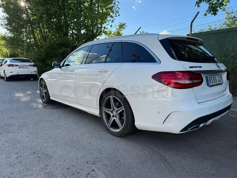 Usado Mercedes C220 AMG line 170 CV (125 kW) 2016 Blanco Familiar