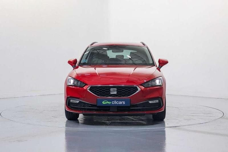 Usado Seat Leon ST Style 150 CV (110 kW) 2021 Rojo Familiar