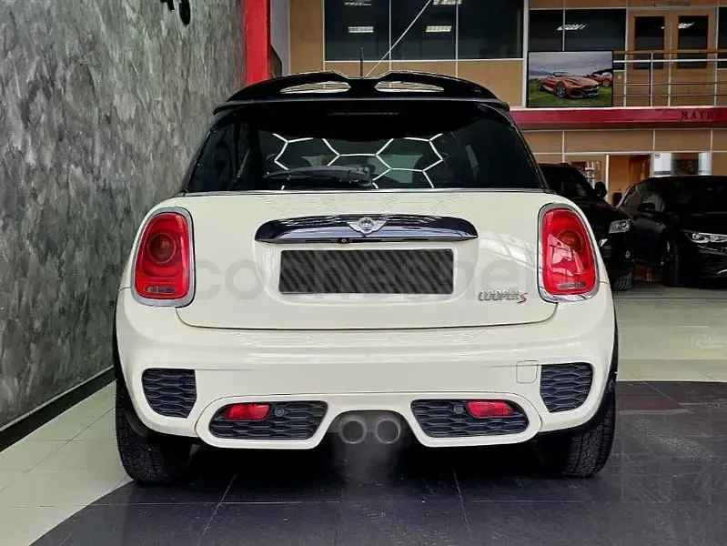 Usado Mini Cooper S 192 CV (141 kW) 2015 Beige Utilitario