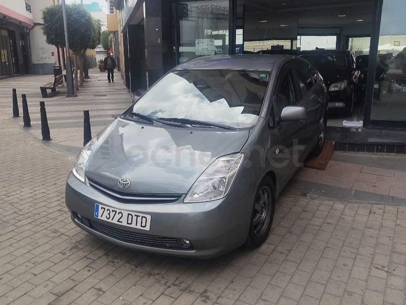 Usado Toyota Prius 112 CV (82 kW) 2007 Gris / plata Utilitario