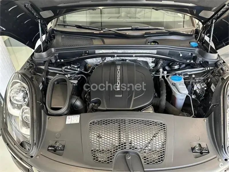 Usado Porsche Macan 252 CV (185 kW) 2017 Gris / plata SUV