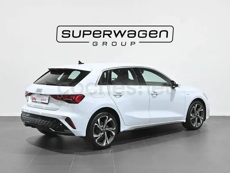 Usado Audi A3 S-Line 204 CV (150 kW) 2025 Blanco Berlina