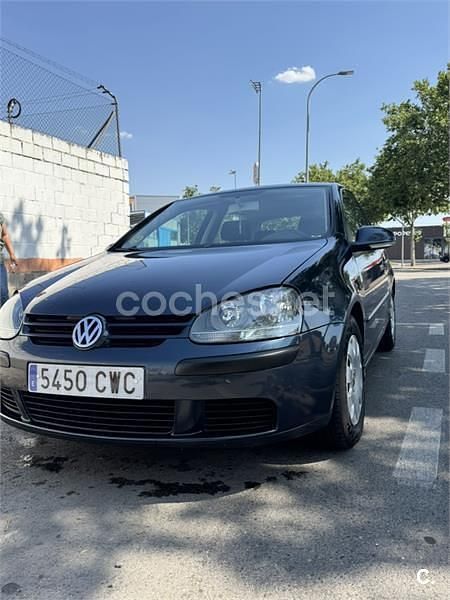 Usado VW Golf IV Trendline 102 CV (75 kW) 2004 Negro Berlina