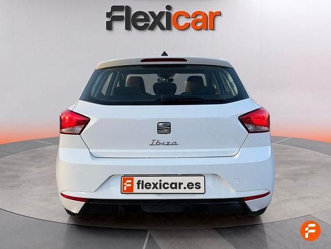 Usado Seat Ibiza Reference 80 CV (58 kW) 2023 Blanco Berlina