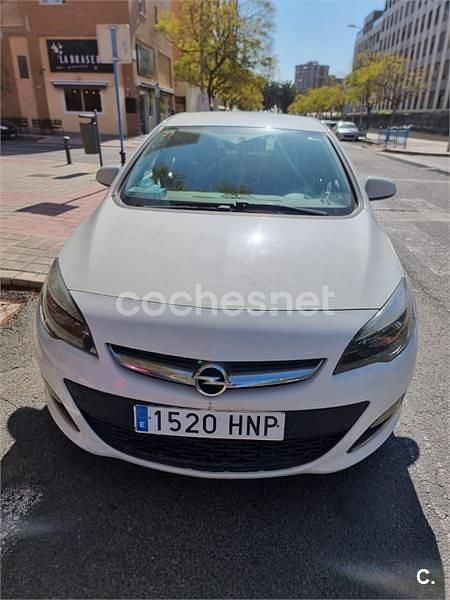Brugt Opel Astra Selective 115 HK (84 kW) 2013 Hvid Stationcar