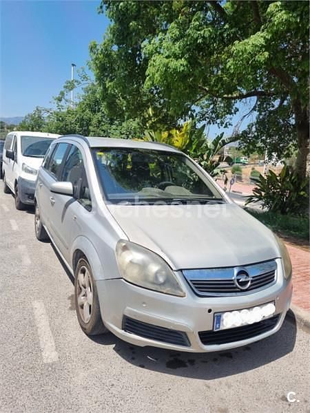 Usado Opel Zafira Cosmo 150 CV (110 kW) 2007 Gris / plata Monovolumen
