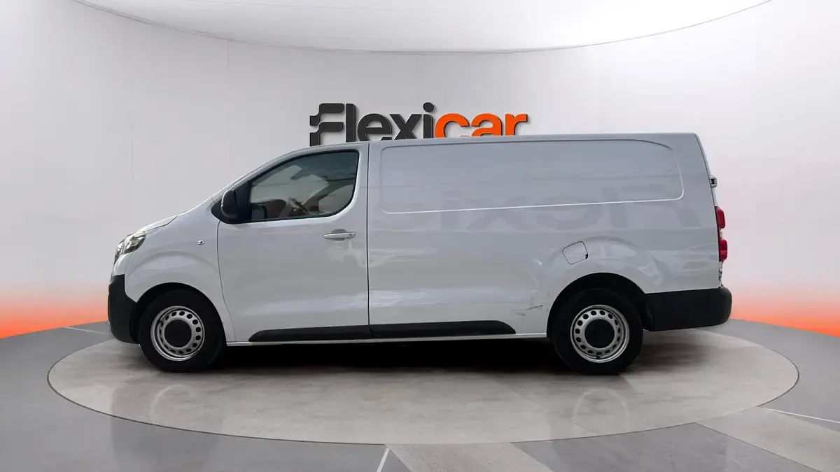 Usado Opel Vivaro-e Combi 102 CV (75 kW) 2022 Blanco Monovolumen