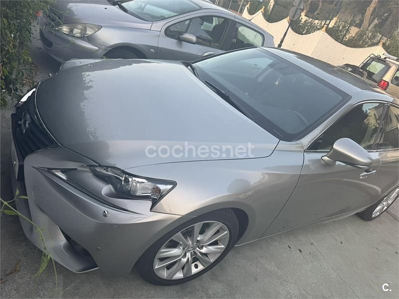 Gris / plata Usado 2016 Lexus IS300h Executive Line Berlina | 18.450 € (Buen precio) - Imagen 1/4