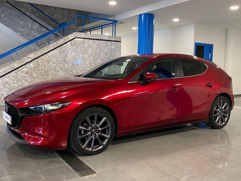 Usado Mazda 3 122 CV (89 kW) 2020 Soulred crystal metalizado Utilitario