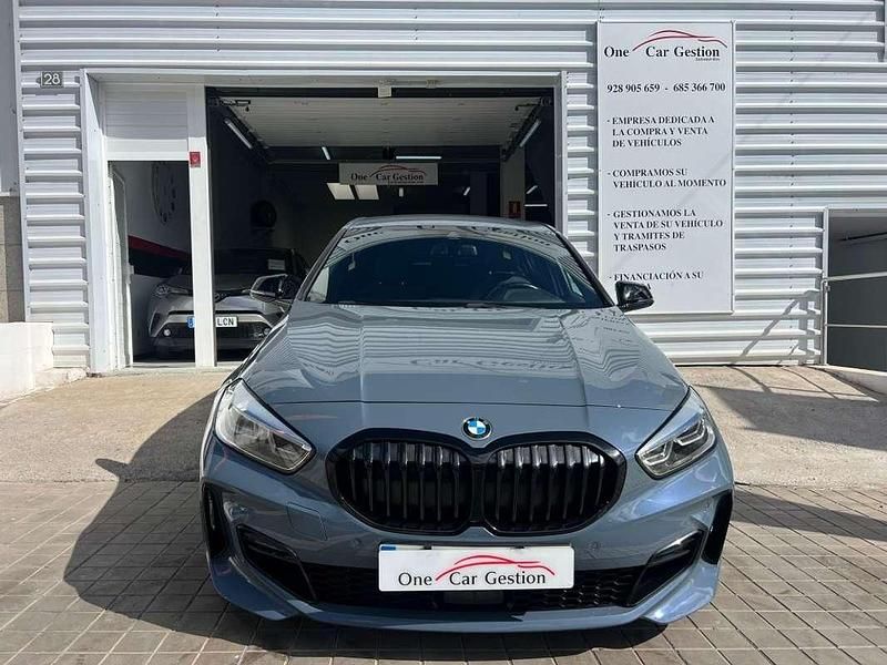Usado BMW 116 M Sport 136 CV (100 kW) 2023 Gris Utilitario