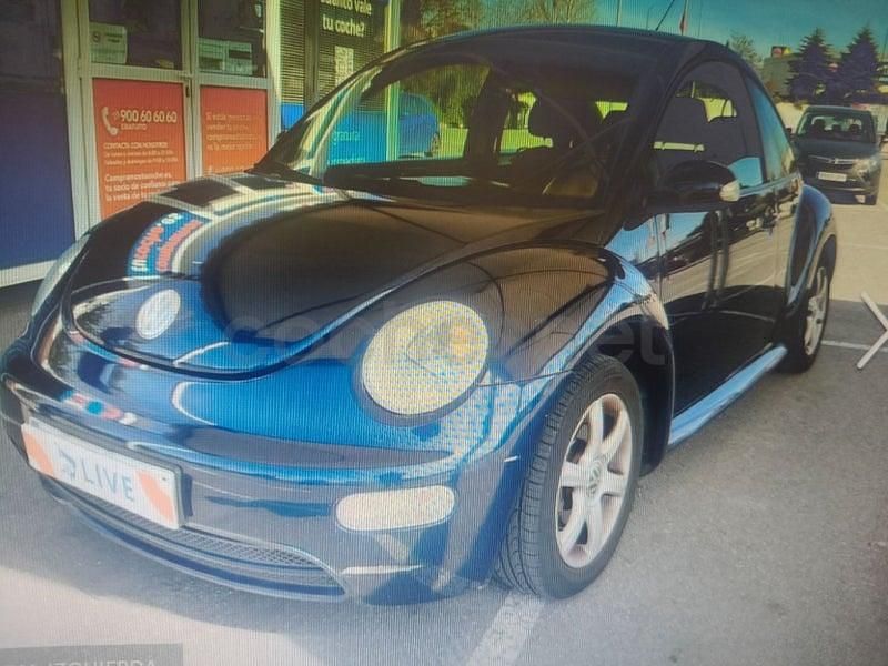 Usado VW New Beetle 100 CV (73 kW) 2004 Azul Utilitario