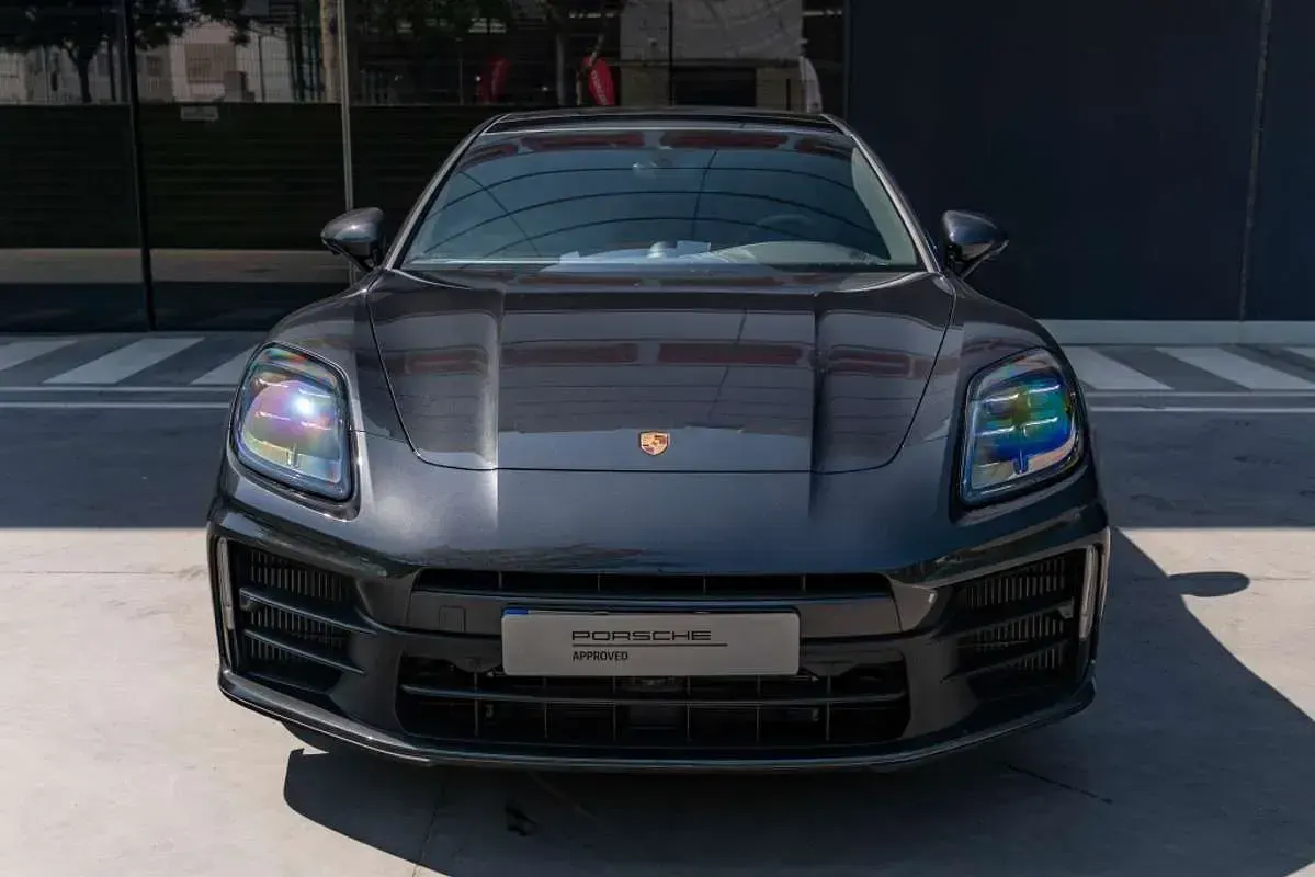 Nuevo Porsche Panamera 4 E-Hybrid 470 CV (345 kW) 2026 Gris Utilitario
