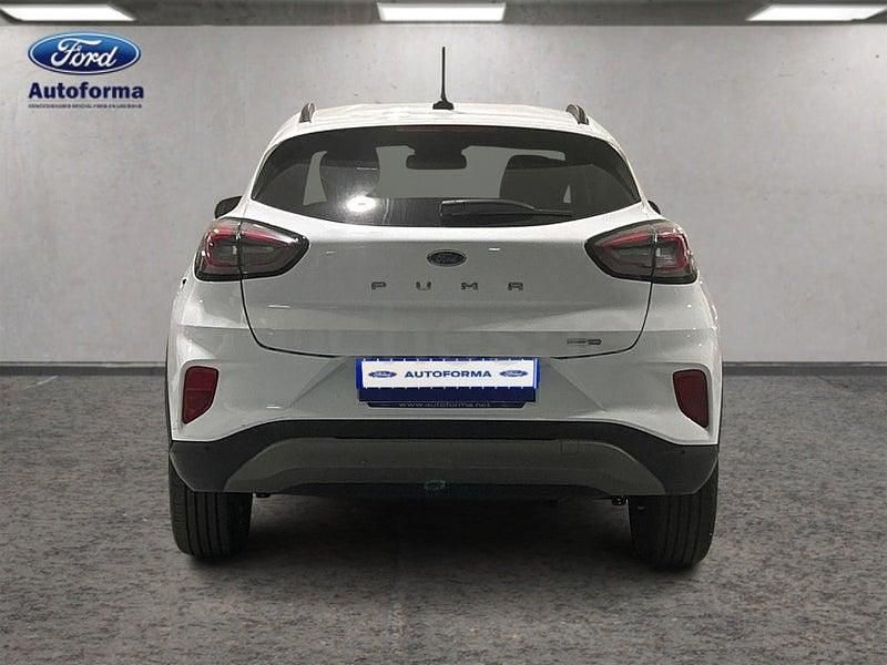 Usado Ford Puma Titanium 125 CV (91 kW) 2022 Blanco SUV