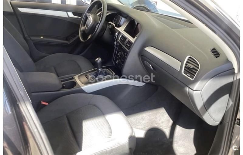 Usado Audi A4 136 CV (100 kW) 2011 Negro Berlina