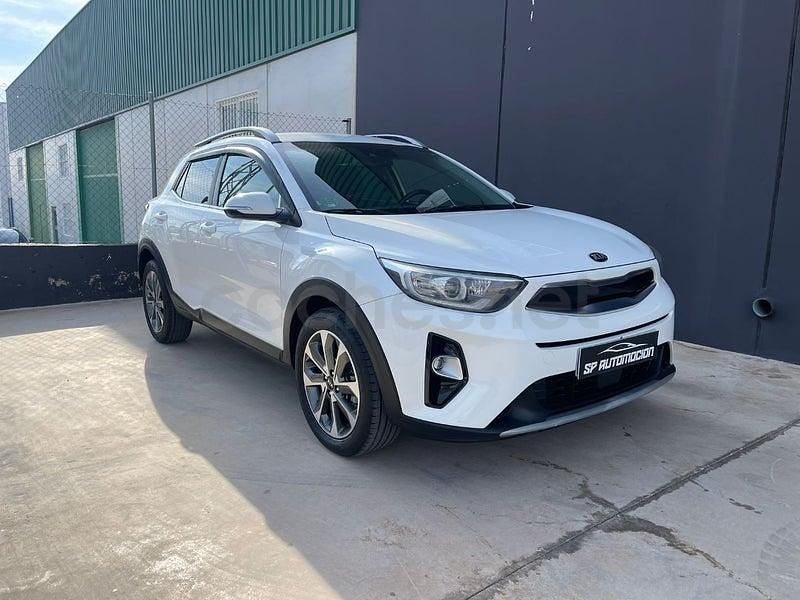 Usado Kia Stonic 120 CV (88 kW) 2019 Blanco SUV