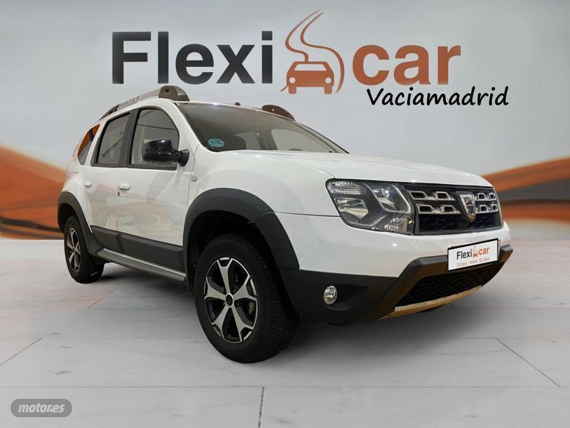 Blanco Usado 2017 Dacia Duster Lauréate SUV | 13.490 € (Un poco caro) - Imagen 1/4