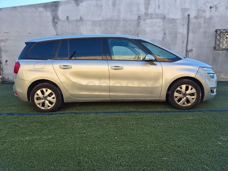 Usado Citroën Grand C4 Picasso Feel 120 CV (88 kW) 2015 Gris / plata Monovolumen