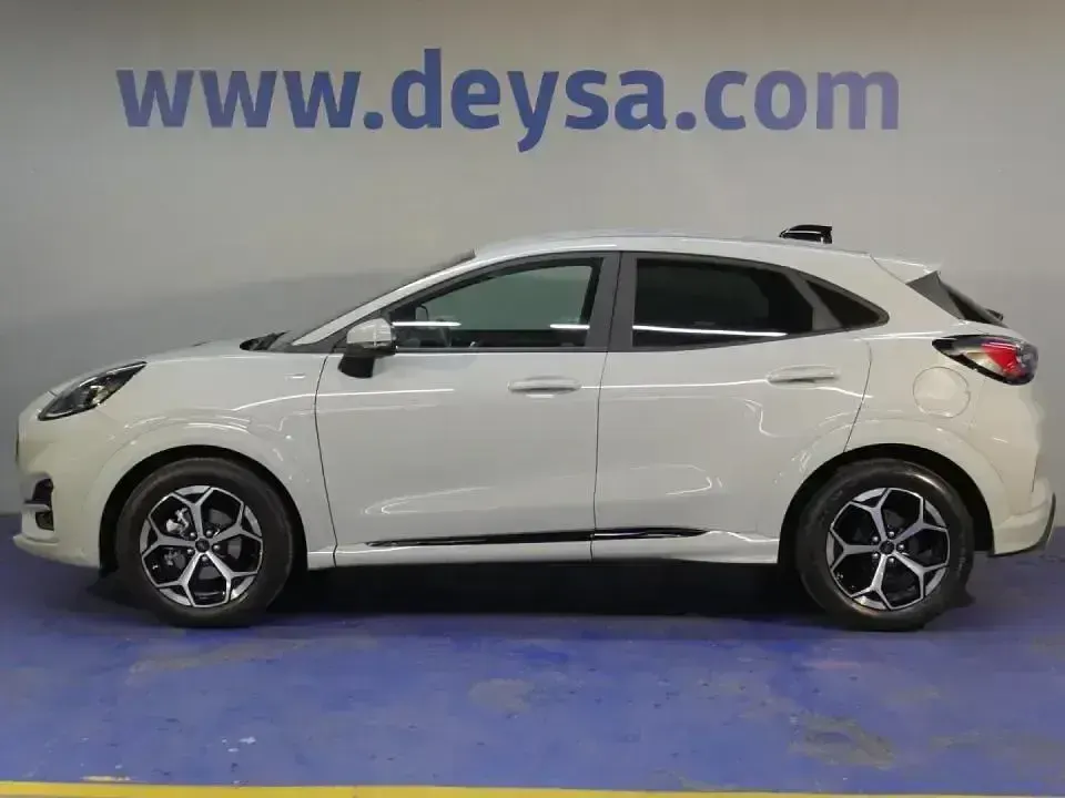 Usado Ford Puma ST-Line 125 CV (91 kW) 2025 Gris SUV