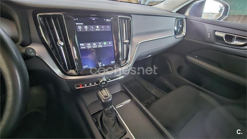 Usado Volvo V60 CC 190 CV (139 kW) 2019 Azul Familiar