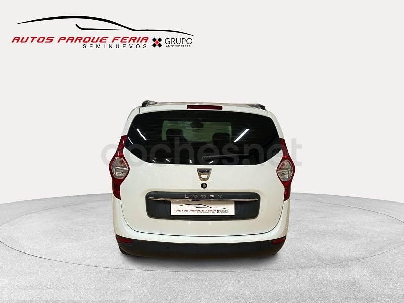 Usado Dacia Lodgy Comfort 95 CV (69 kW) 2020 Blanco Monovolumen