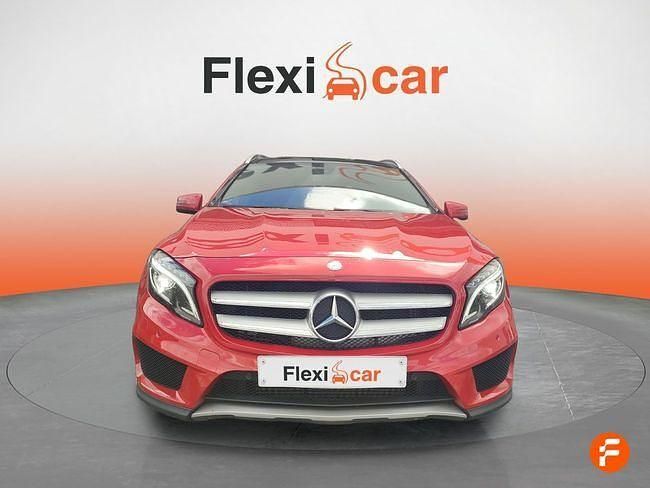 Usado Mercedes GLA200 AMG line 136 CV (100 kW) 2017 Rojo SUV