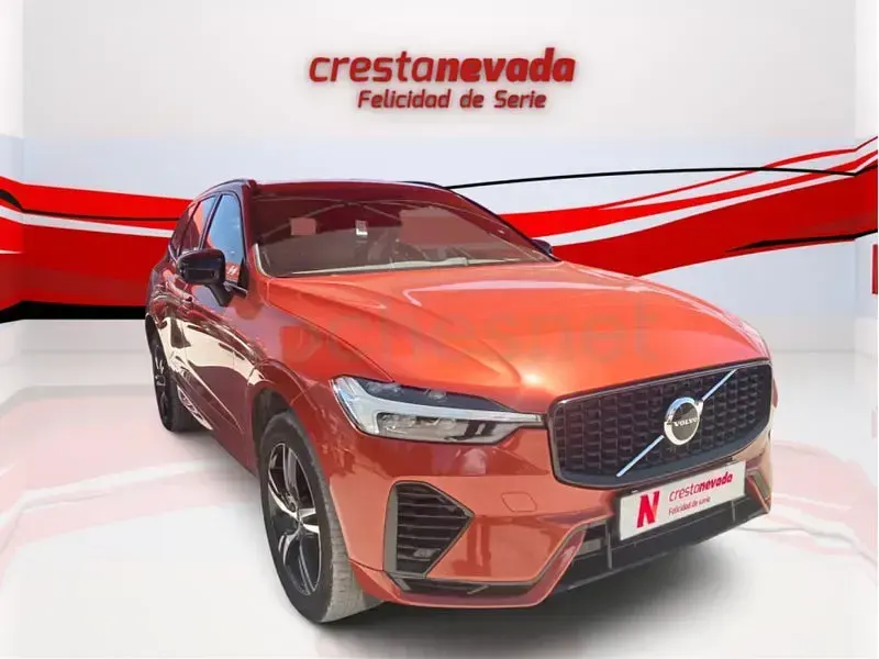 Usado Volvo XC60 R-Design 340 CV (250 kW) 2021 Rojo SUV