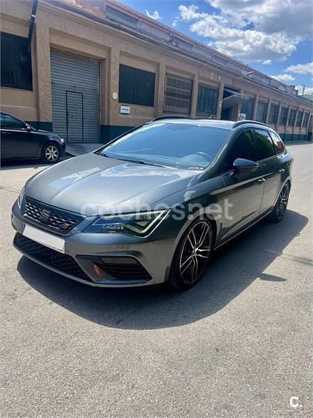 Gris / plata Usado 2017 Cupra Leon Familiar | 24.200 € (Precio justo) - Imagen 1/4