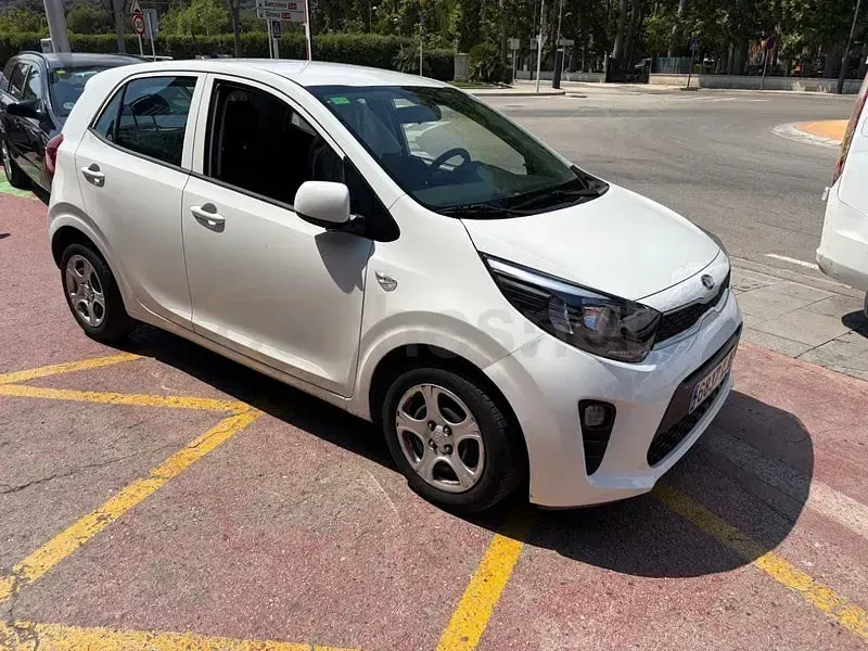 Usado Kia Picanto Plus 67 CV (49 kW) 2018 Blanco Utilitario