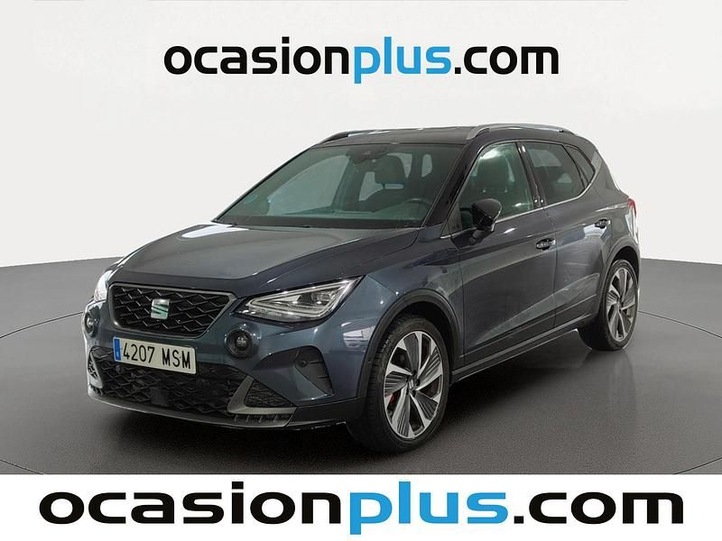 Usado Seat Arona FR 150 CV (110 kW) 2024 Gris SUV