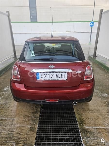 Usado Mini ONE 90 CV (66 kW) 2008 Granate Utilitario