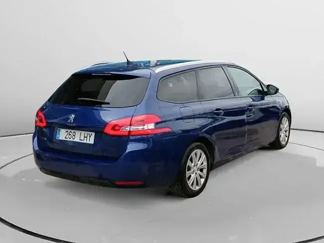 Usado Peugeot 308 Style 110 CV (80 kW) 2020 Azul Familiar