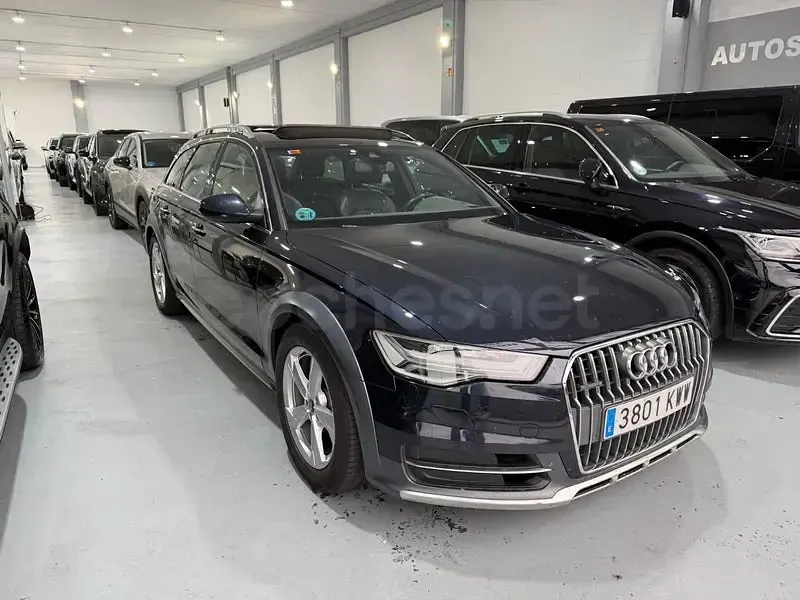 Usado Audi A6 Allroad 272 CV (200 kW) 2019 Azul Familiar