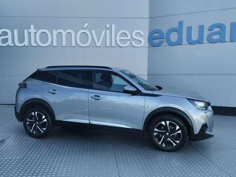 Usado Peugeot 2008 Allure 110 CV (80 kW) 2021 Gris SUV