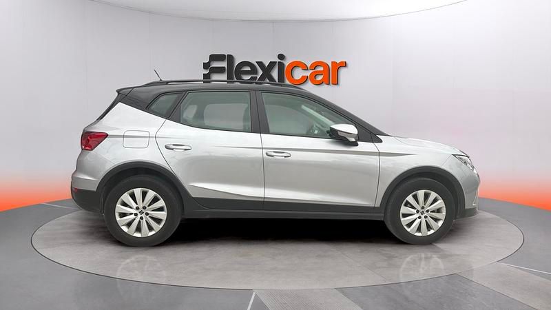 Usado Seat Arona Style 110 CV (80 kW) 2023 Gris SUV