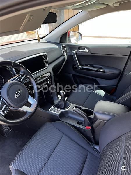 Usado Kia Sportage 132 CV (97 kW) 2021 Rojo SUV