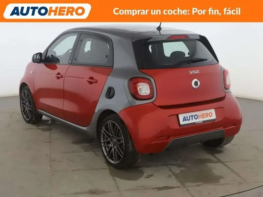 Usado Smart ForFour Basis 90 CV (66 kW) 2018 Rojo Utilitario