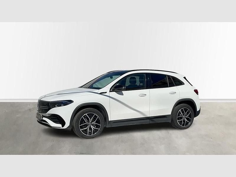 Blanco Usado 2021 Mercedes EQA250 AMG line SUV | 33.990 € (Precio justo) - Imagen 1/4