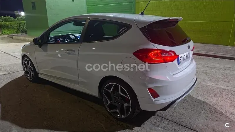 Usado Ford Fiesta ST 200 CV (147 kW) 2018 Blanco Utilitario