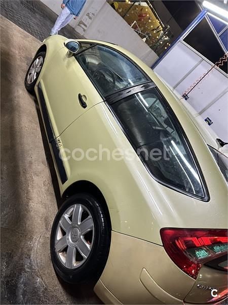 Usado Citroën C4 VTR Sport 110 CV (80 kW) 2005 Amarillo Berlina