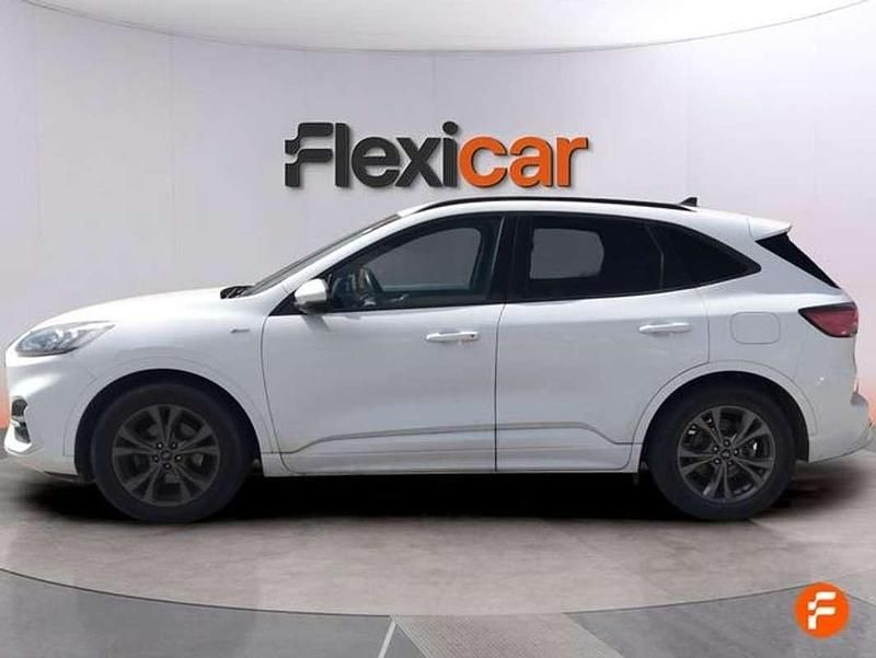 Usado Ford Kuga ST-Line 150 CV (110 kW) 2022 Blanco SUV