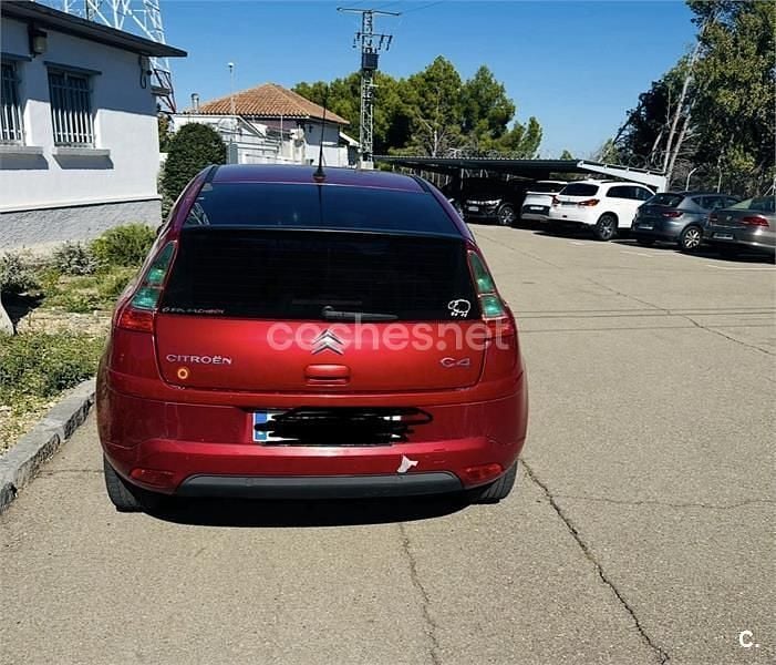 Usado Citroën C4 VTR Sport 110 CV (80 kW) 2005 Granate Berlina