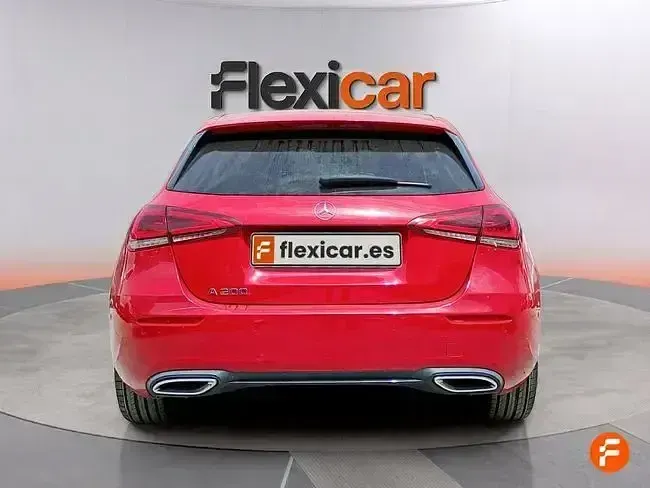 Usado Mercedes A200 163 CV (119 kW) 2019 Rojo Berlina