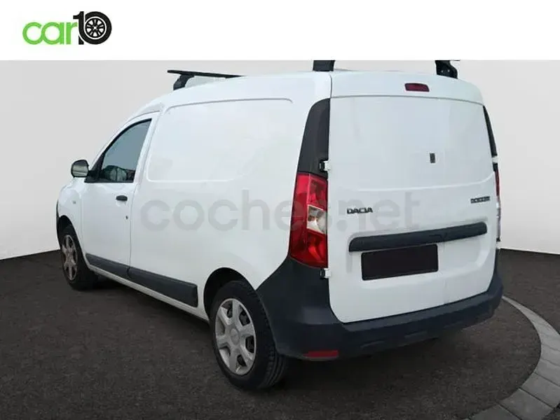 Usado Dacia Dokker Essentiel 102 CV (75 kW) 2019 Blanco Monovolumen