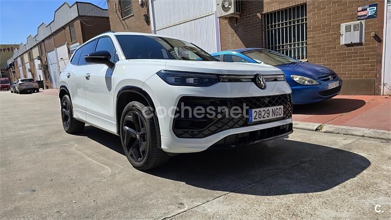 Usado VW Tayron R-line 272 CV (200 kW) 2025 Blanco SUV